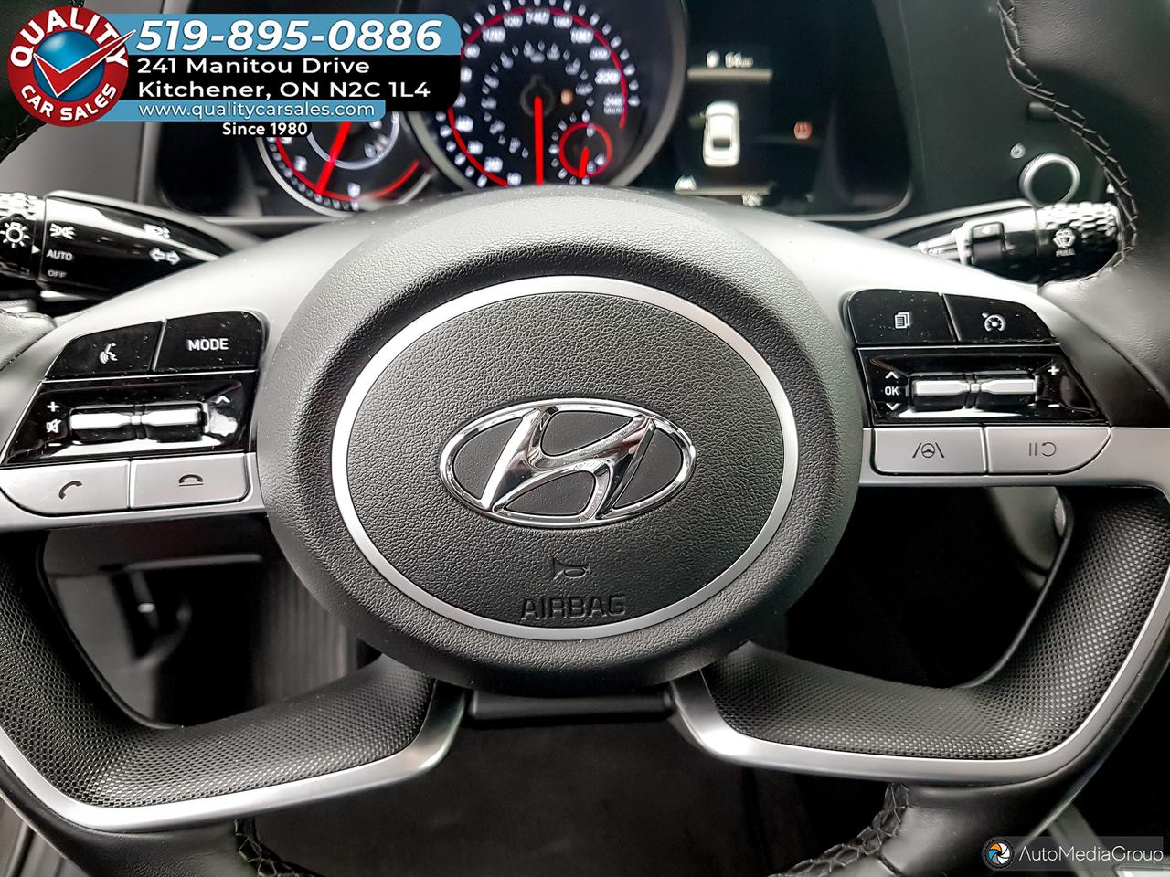 2023 Hyundai Elantra Preferred *HEATED SEATS* Photo