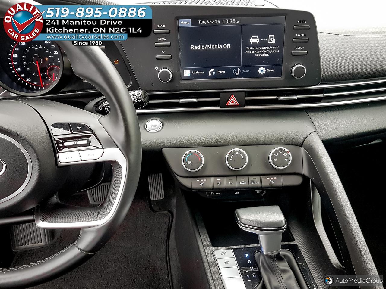 2023 Hyundai Elantra Preferred *HEATED SEATS* Photo