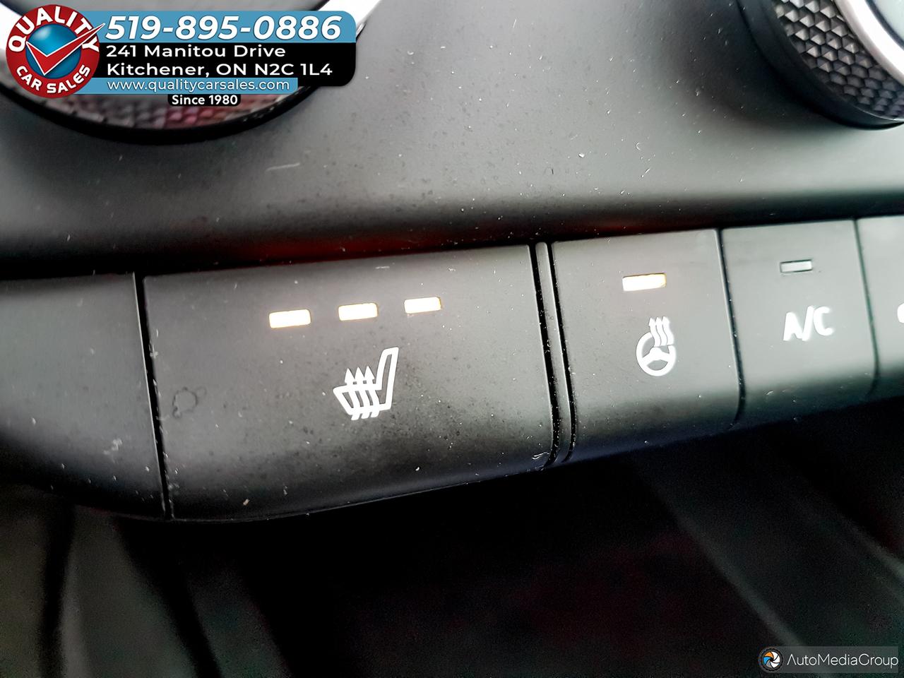 2023 Hyundai Elantra Preferred *HEATED SEATS* Photo