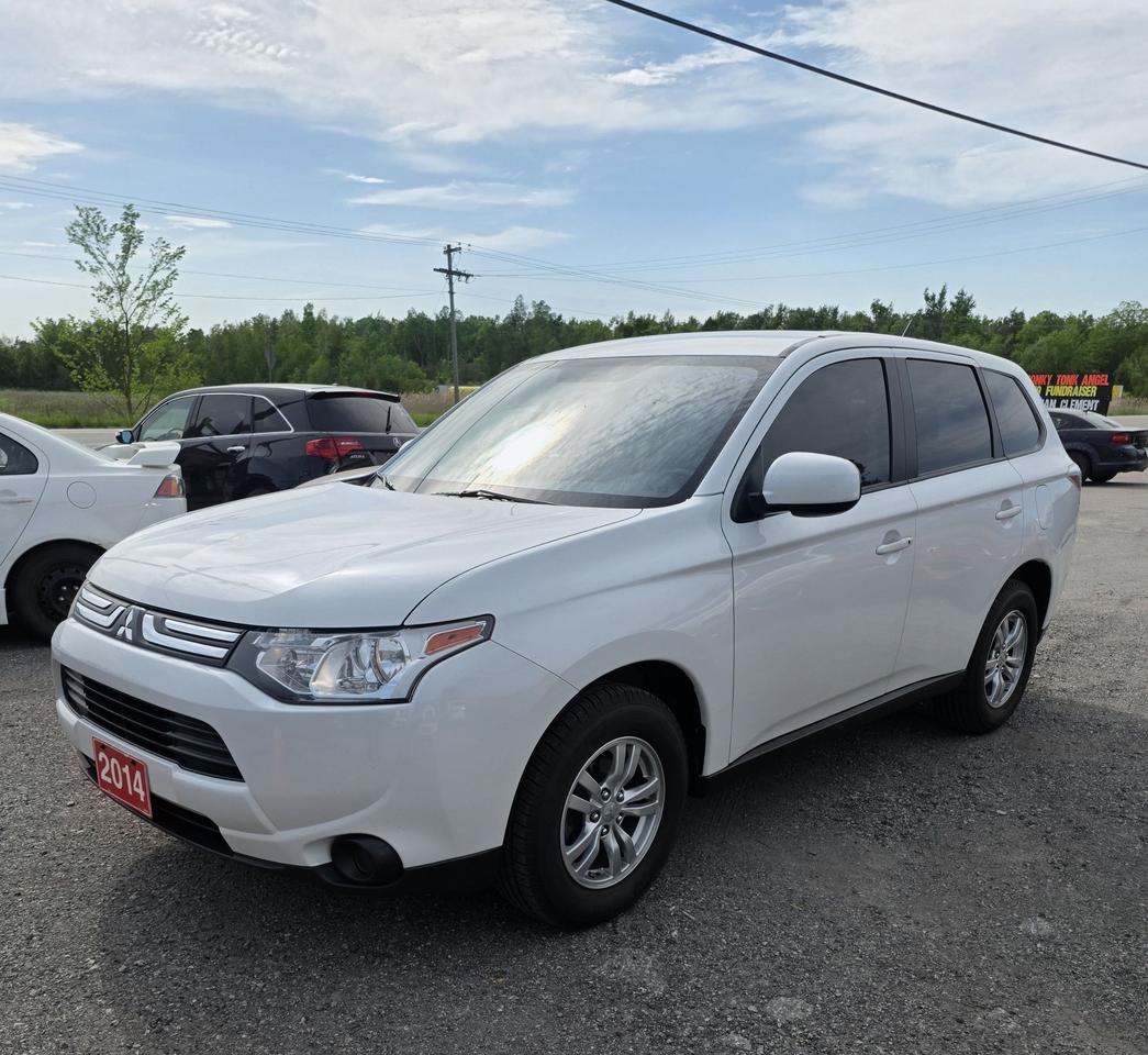 2014 Mitsubishi Outlander $5800 with safety - Photo #1
