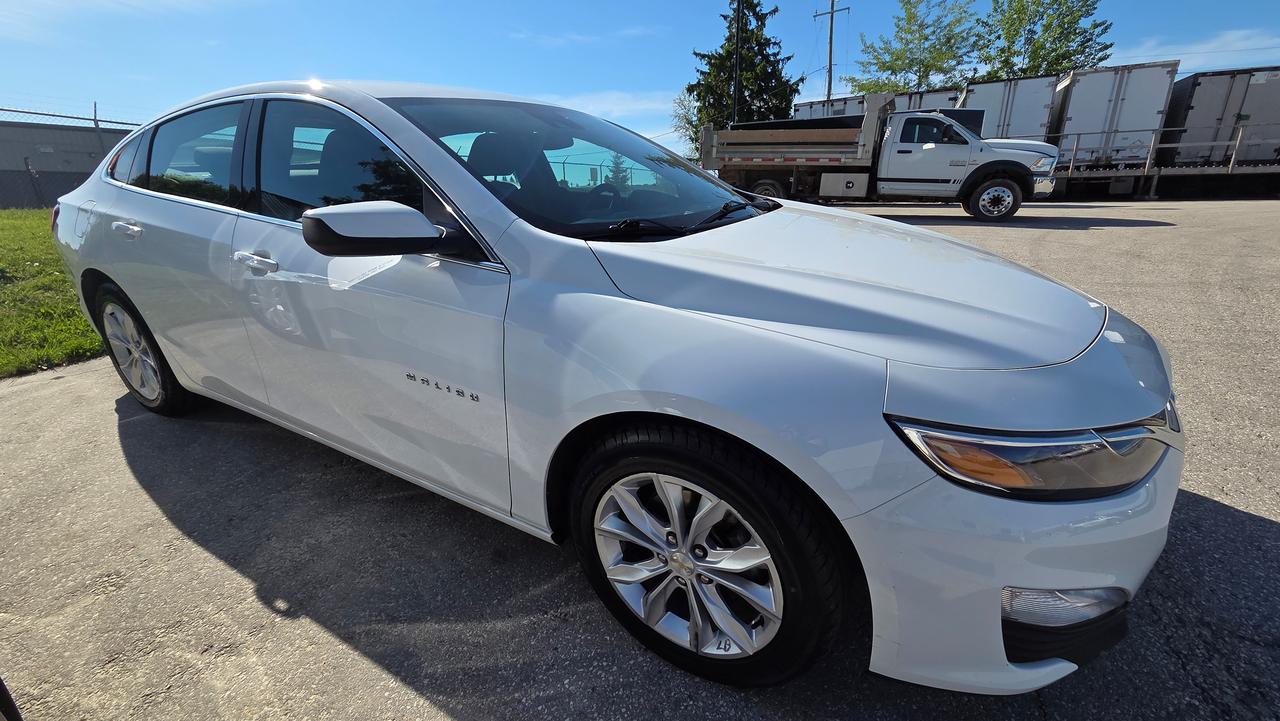 2023 Chevrolet Malibu 1LT Photo3