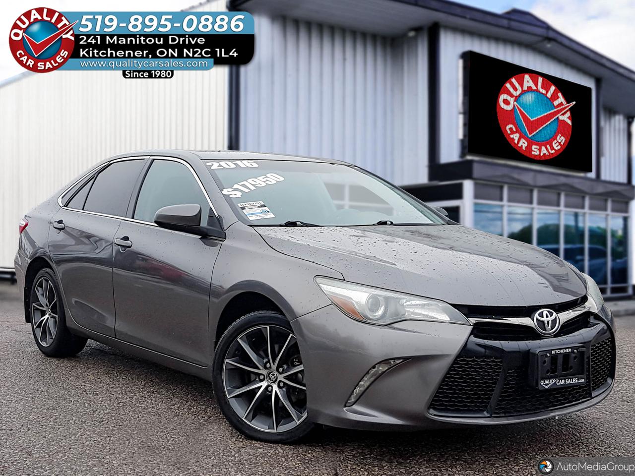 Used 2016 Toyota Camry XSE *LEATHER-SUNROOF* for sale in Kitchener, ON