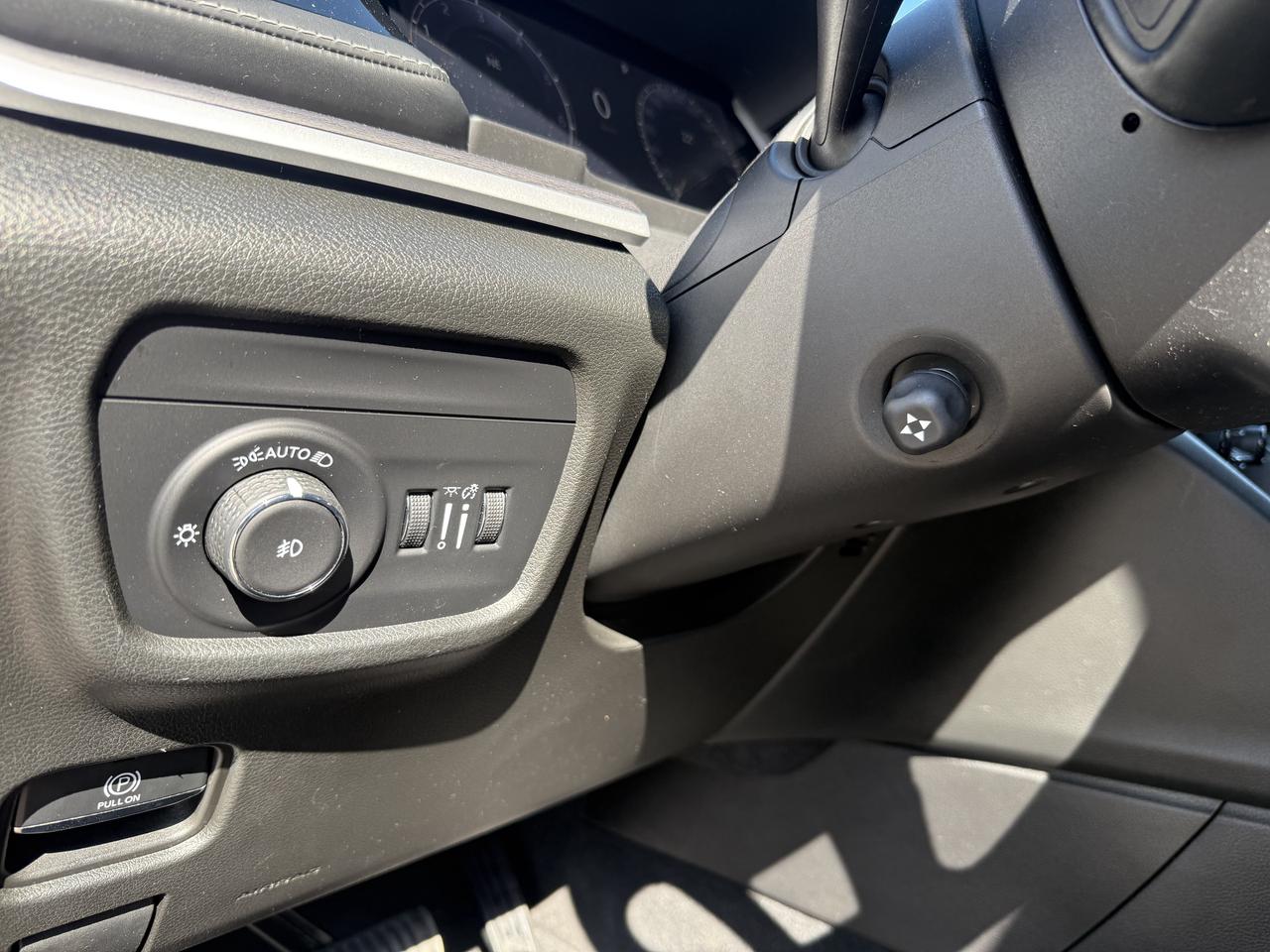 2022 Jeep Grand Cherokee Limited - Extended Warranty to 06/27 - Lux Tech II Photo