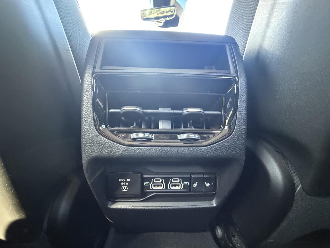 2022 Jeep Grand Cherokee Limited - Extended Warranty to 06/27 - Lux Tech II Photo