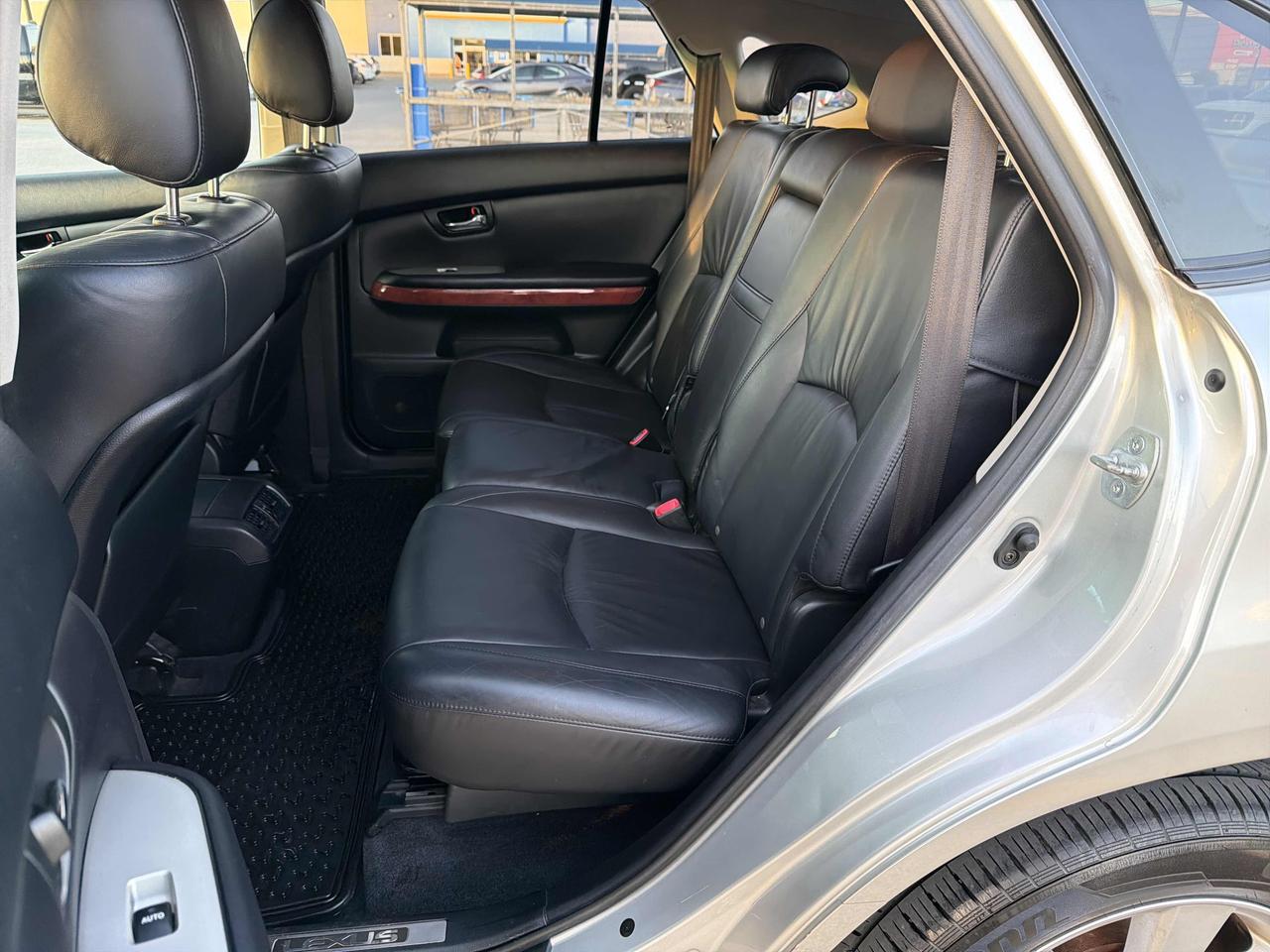 2007 Lexus RX 350 4WD 4DR Clean CarFax Financing Available Trades OK Photo