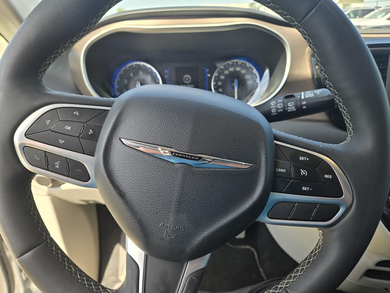 2024 Chrysler Grand Caravan SXT Photo