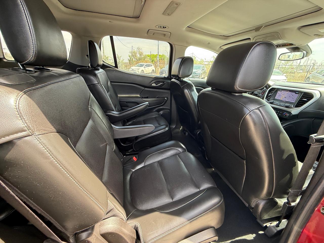 2017 GMC Acadia SLT2*6 Seater*LOADED*CLEAN CARFAX* Photo