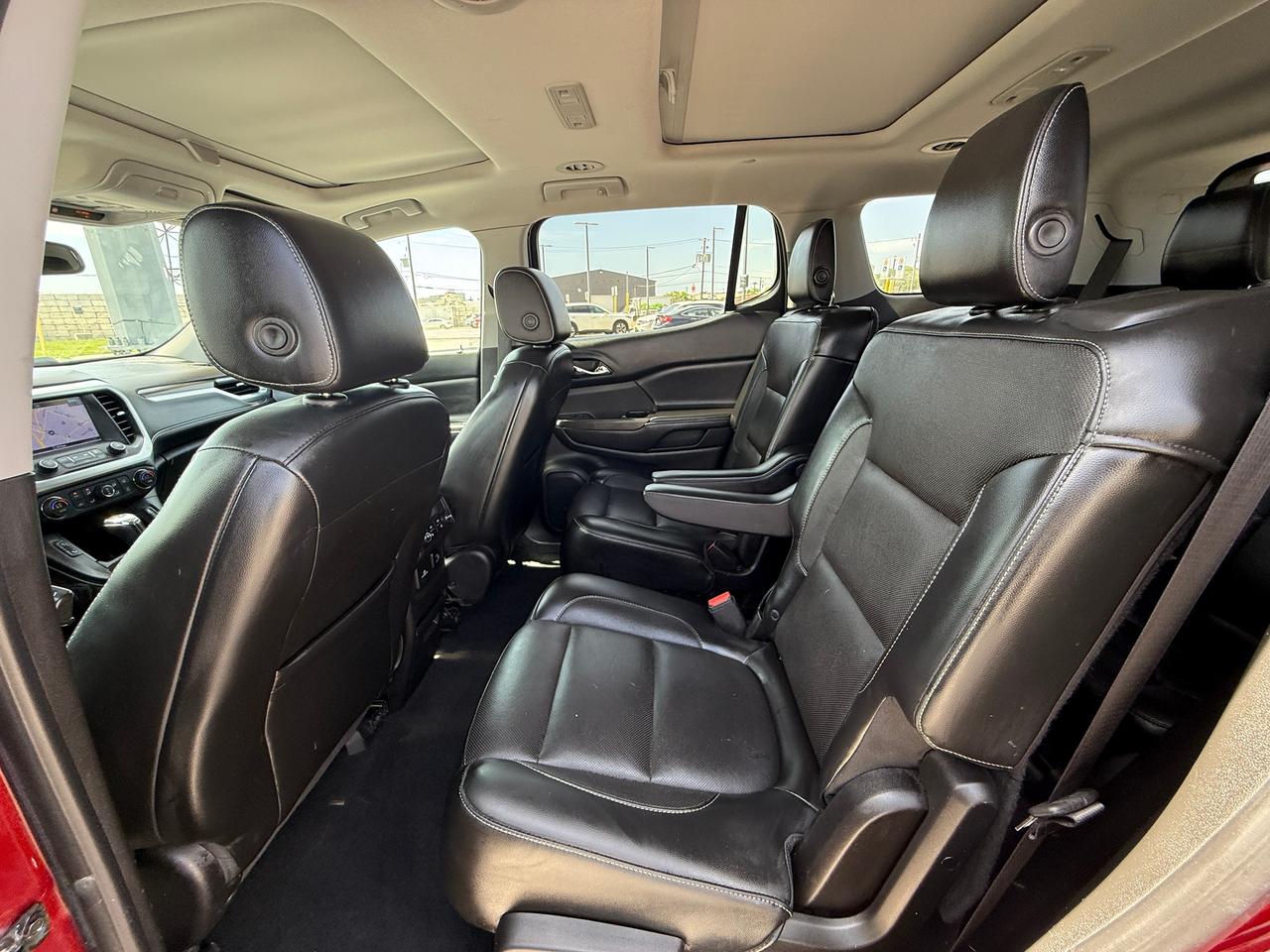 2017 GMC Acadia SLT2*6 Seater*LOADED*CLEAN CARFAX* Photo
