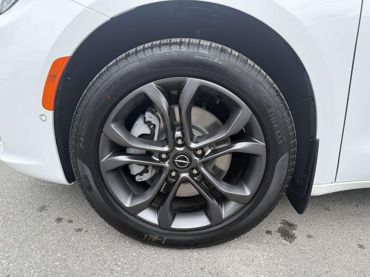 2026 Chrysler Pacifica 100th Anniversary AWD Photo