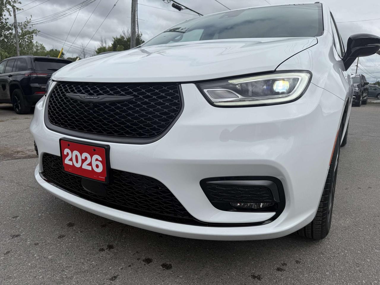 2026 Chrysler Pacifica 100th Anniversary AWD Photo