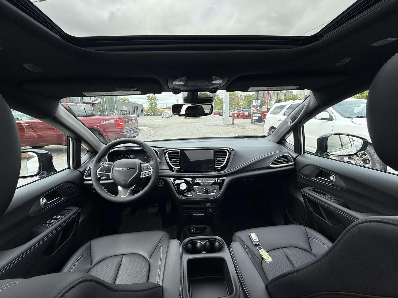 2026 Chrysler Pacifica 100th Anniversary AWD Photo