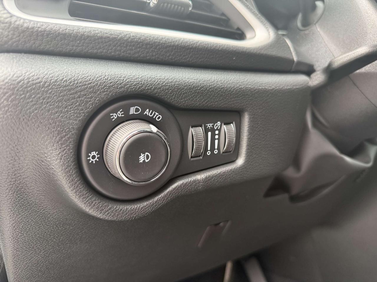 2026 Chrysler Pacifica 100th Anniversary AWD Photo