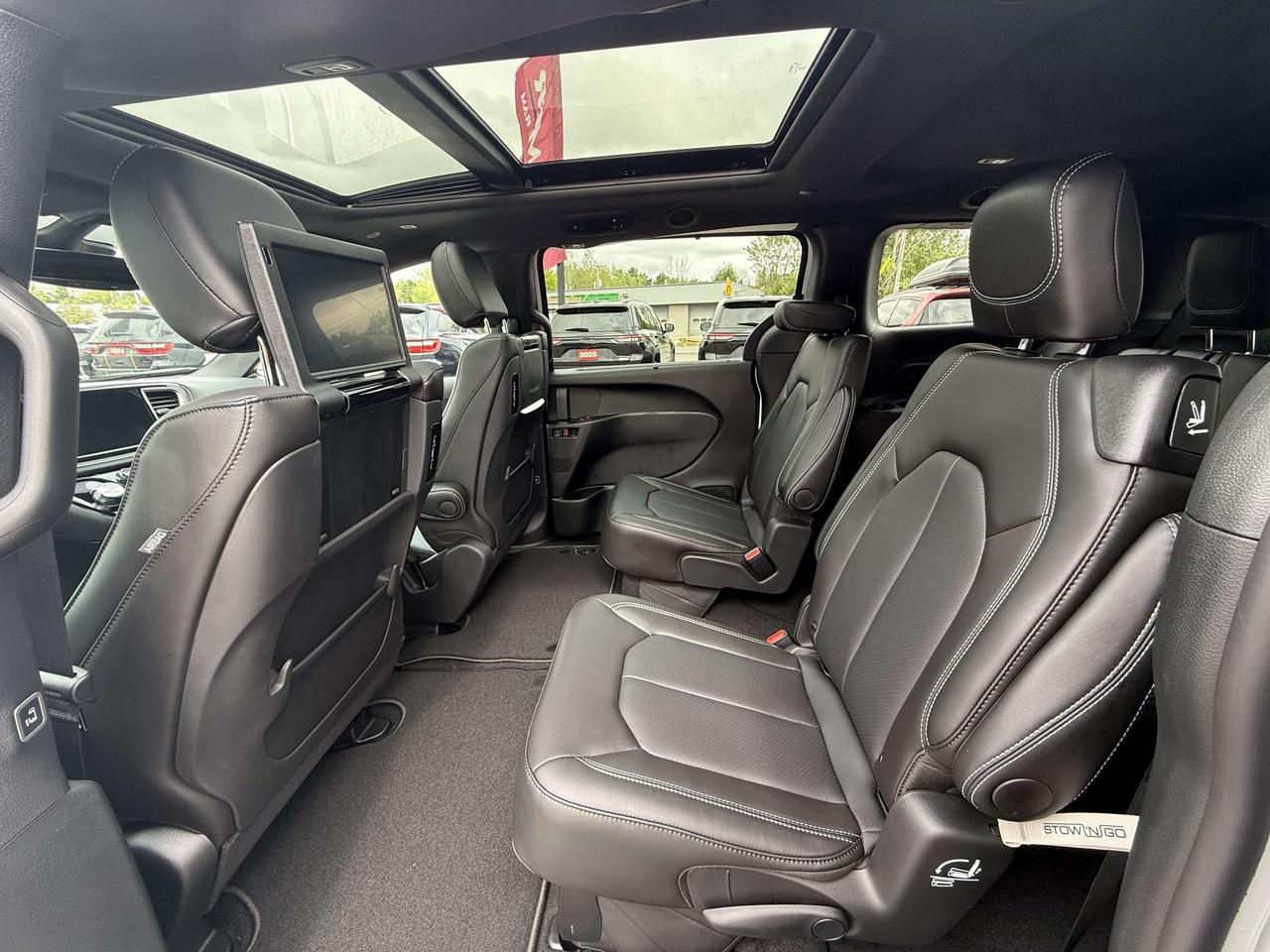 2026 Chrysler Pacifica 100th Anniversary AWD Photo