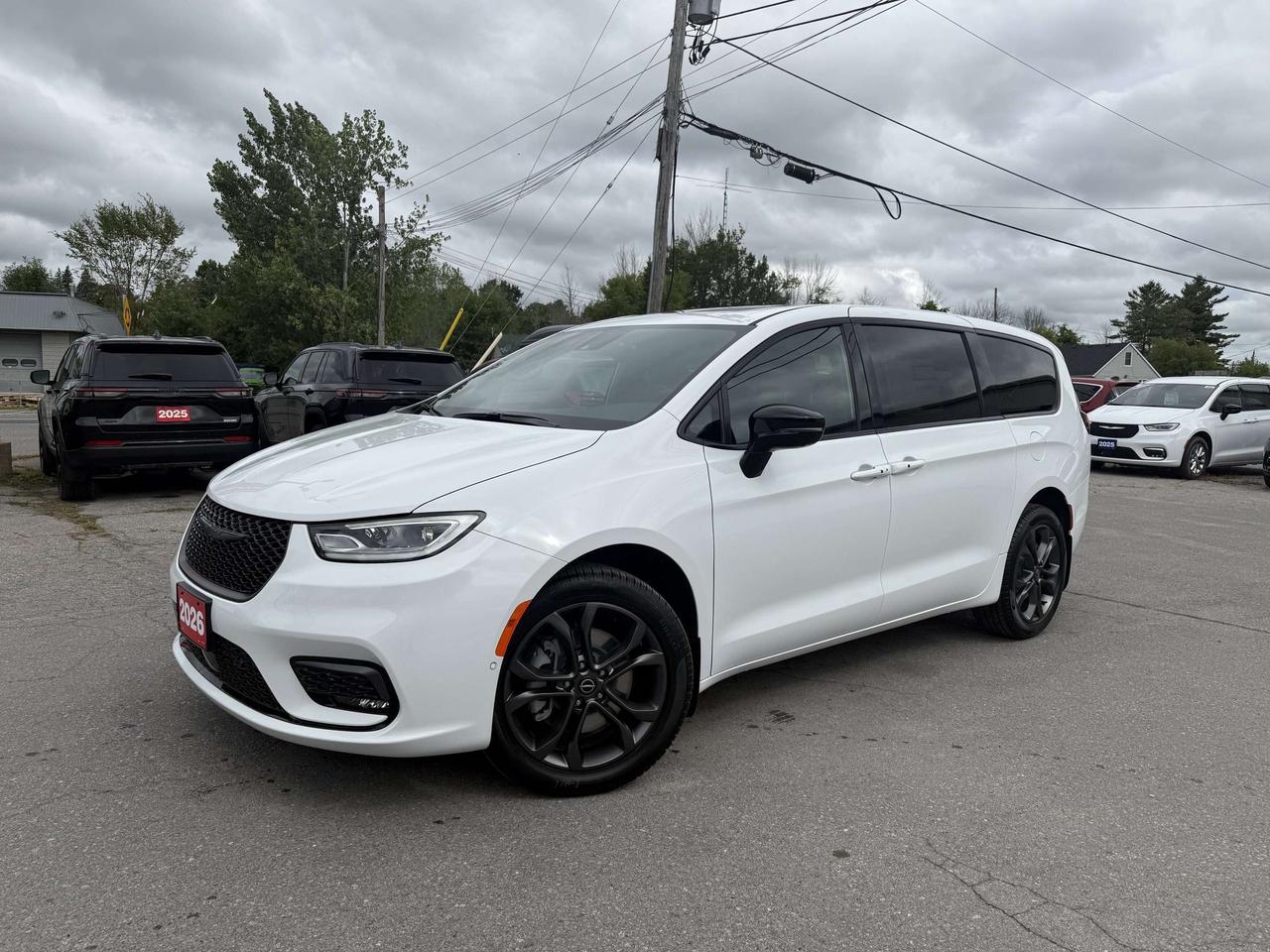 2026 Chrysler Pacifica 100th Anniversary AWD Photo0