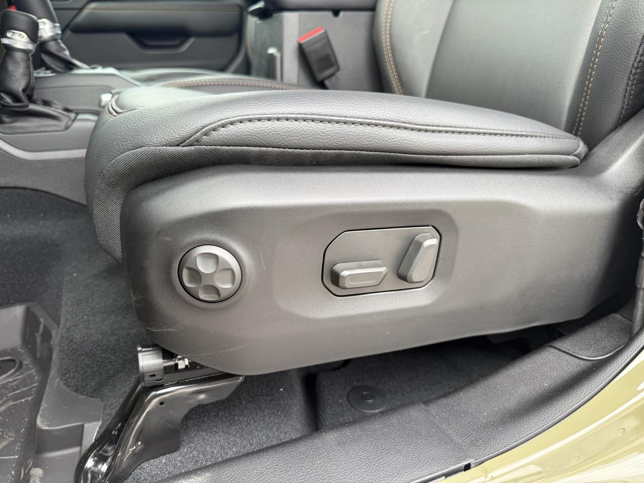 2026 Jeep Wrangler Sahara 4X4 4 Door - Sky Top! Photo