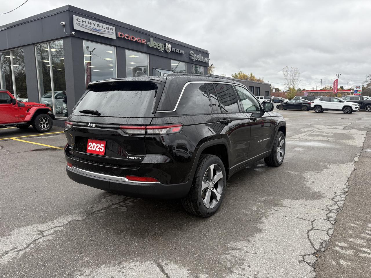 2025 Jeep Grand Cherokee LIMITED 4X4 Photo