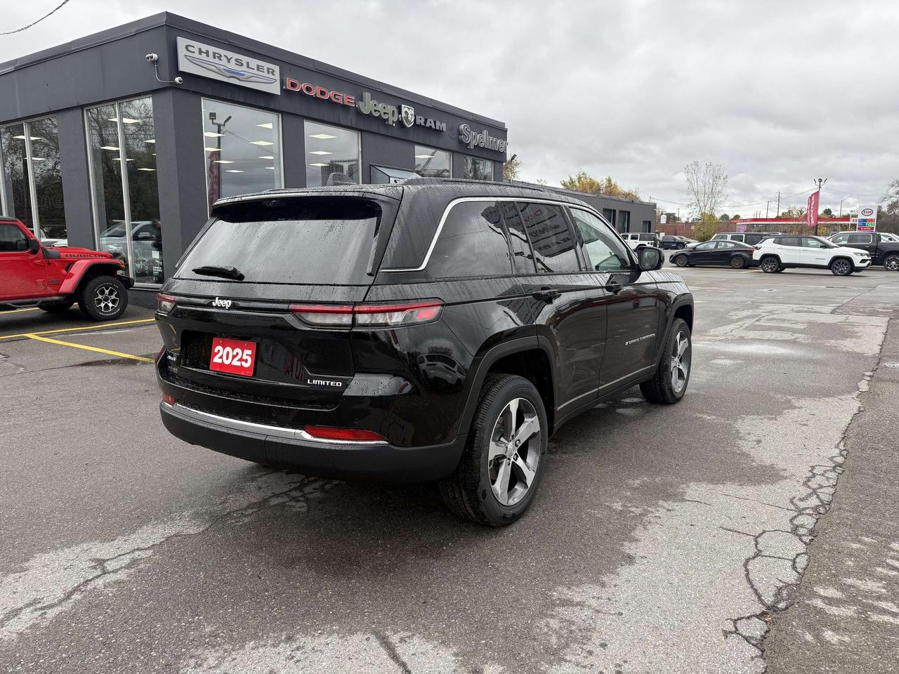 2025 Jeep Grand Cherokee LIMITED 4X4 Photo4