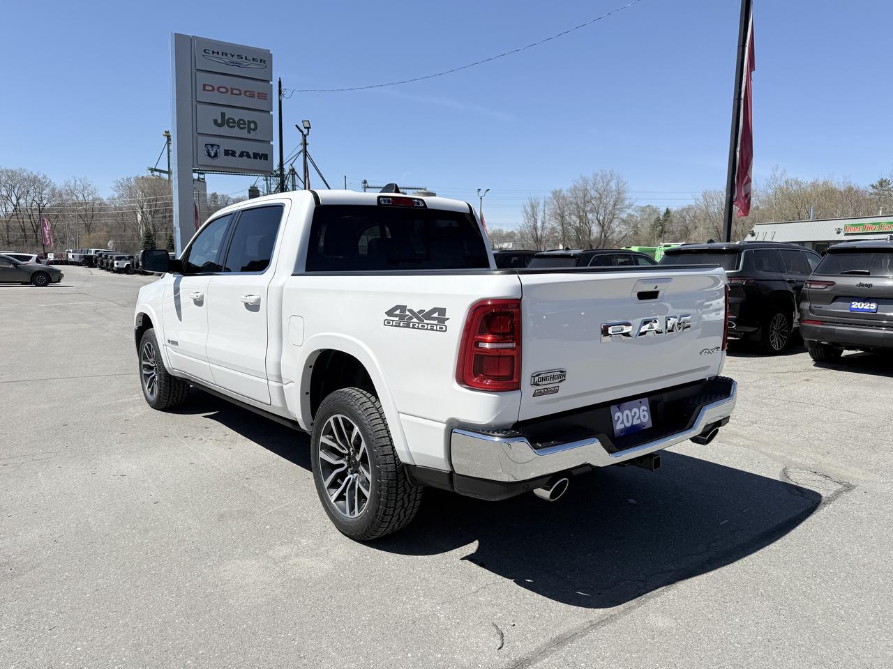 2026 RAM 1500 Longhorn Crew Cab 4X4 - H/O Engine Photo3