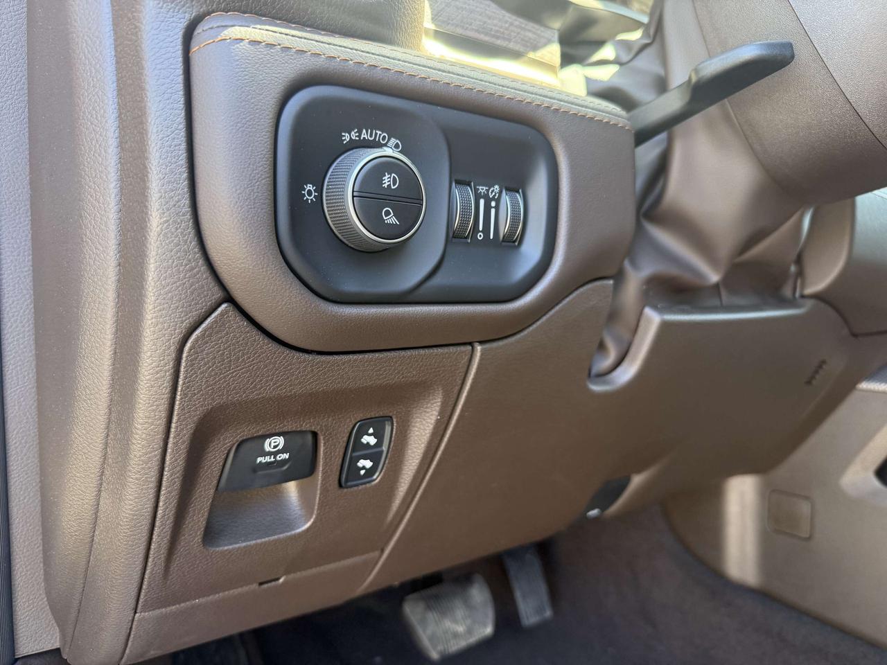 2026 RAM 1500 Longhorn Crew Cab 4X4 Photo