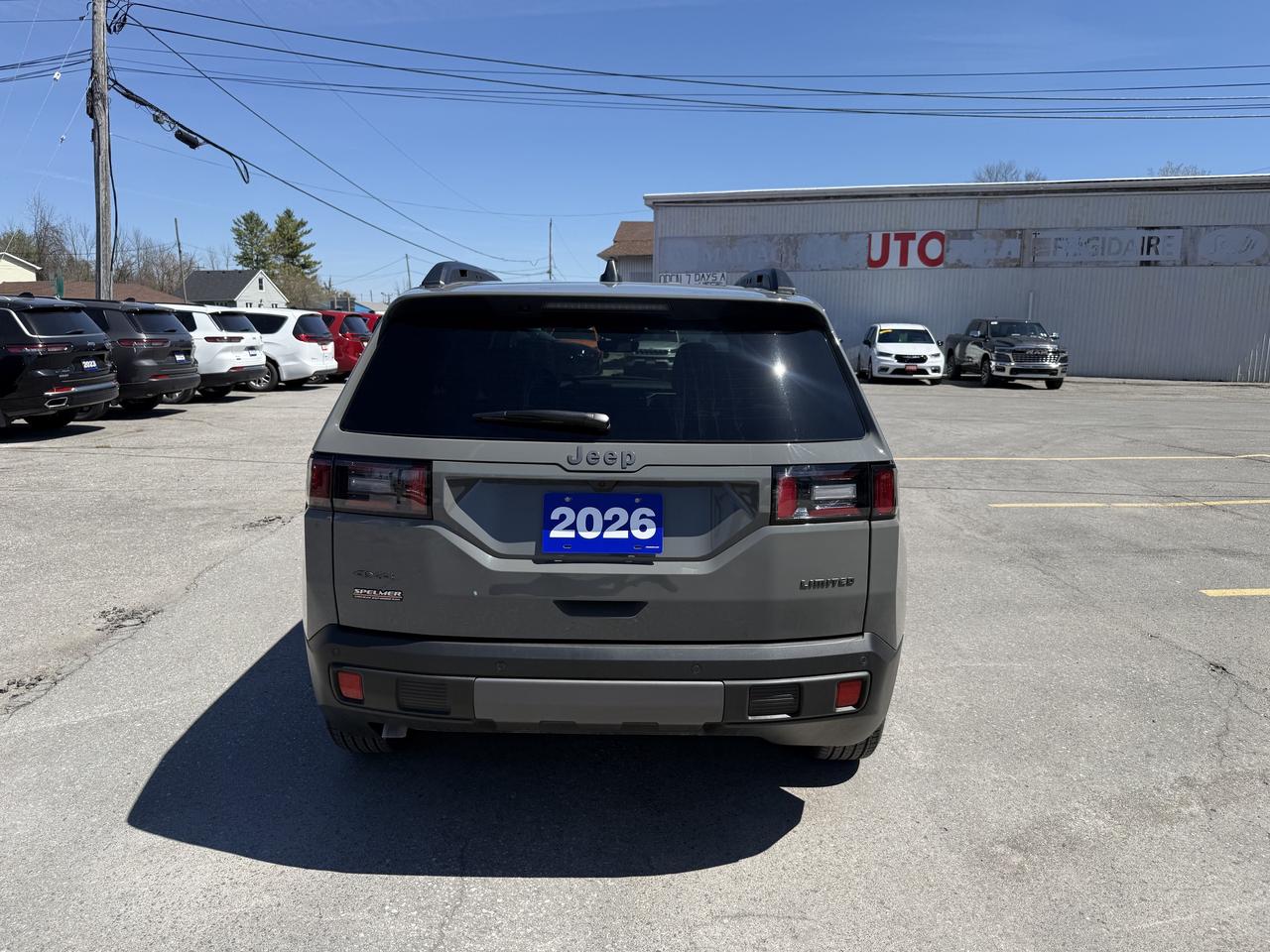2026 Jeep Cherokee Limited 4X4 Photo3