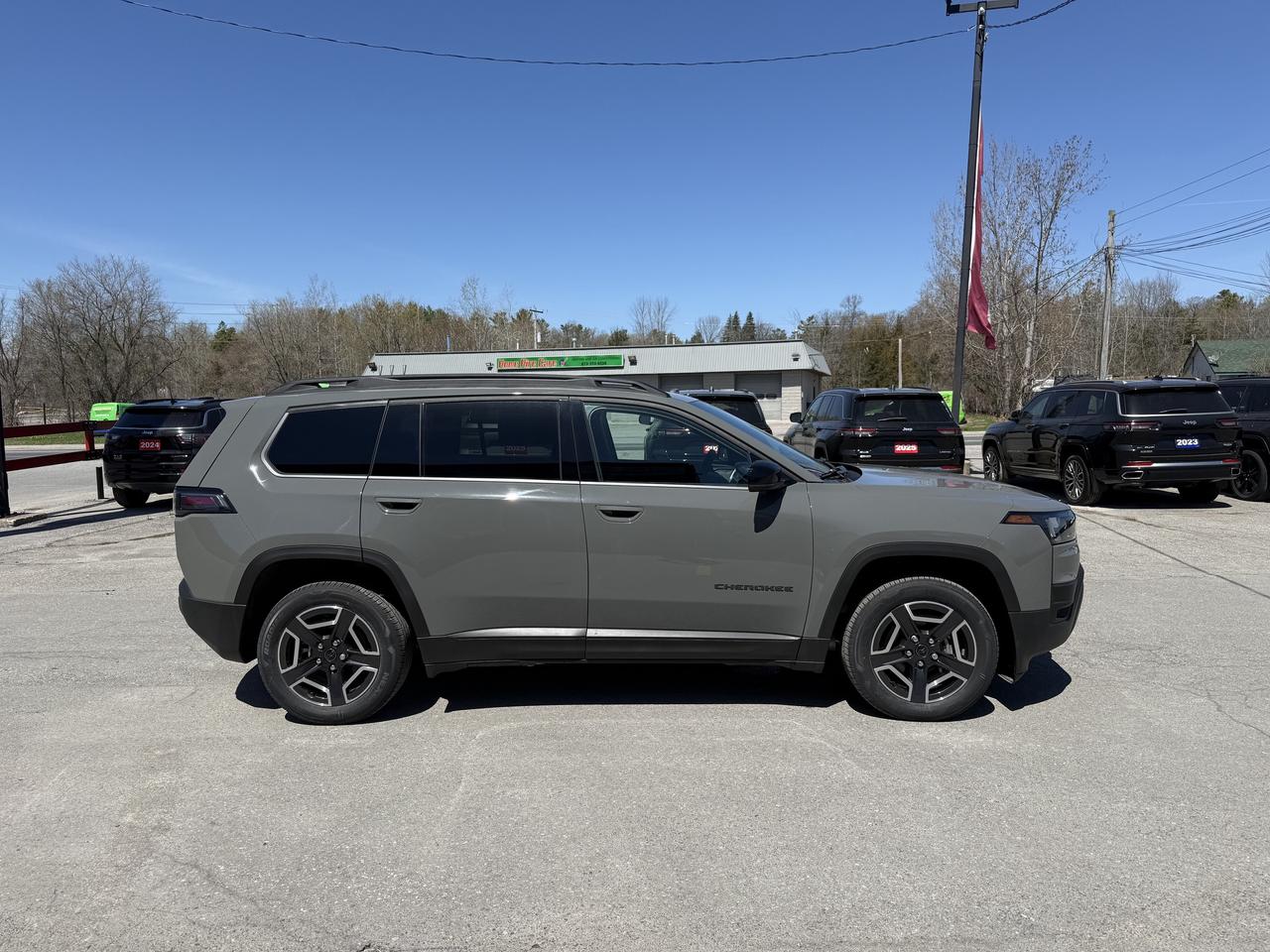 2026 Jeep Cherokee Limited 4X4 Photo