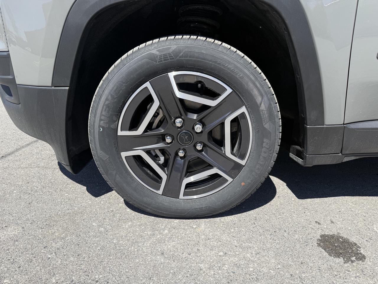 2026 Jeep Cherokee Limited 4X4 Photo