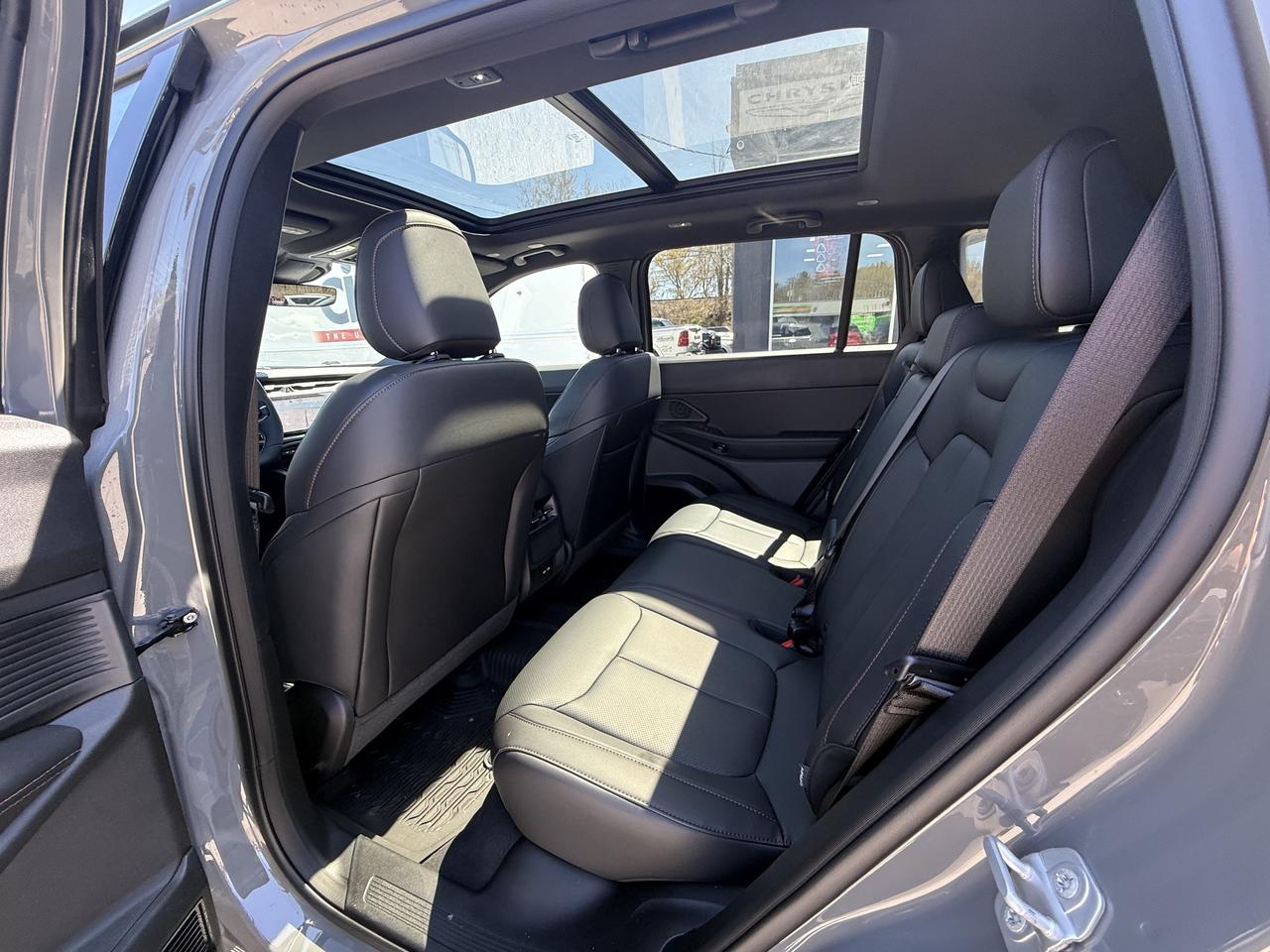 2026 Jeep Cherokee Limited 4X4 Photo