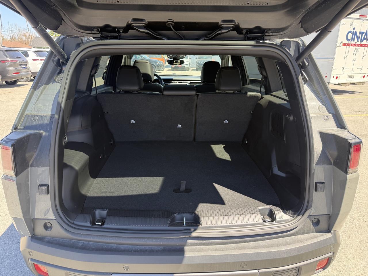 2026 Jeep Cherokee Limited 4X4 Photo