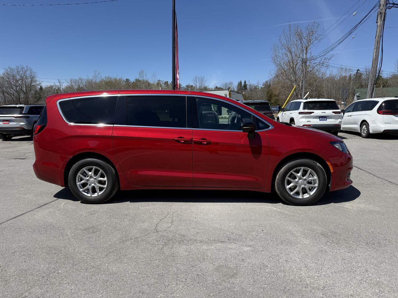 2026 Dodge Grand Caravan SXT Photo