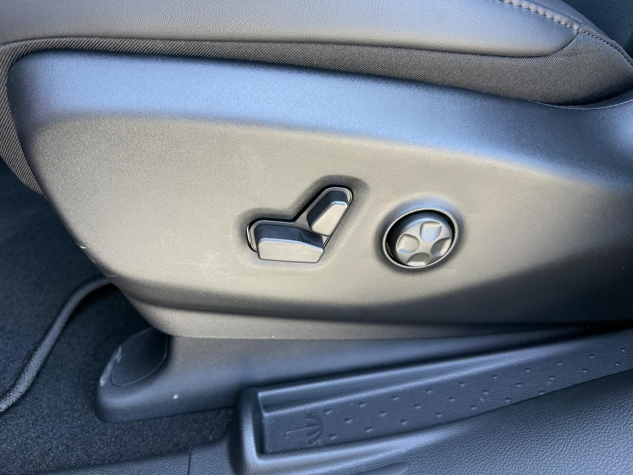 2026 Dodge Grand Caravan SXT Photo