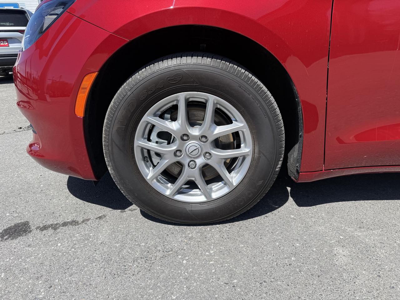 2026 Dodge Grand Caravan SXT Photo
