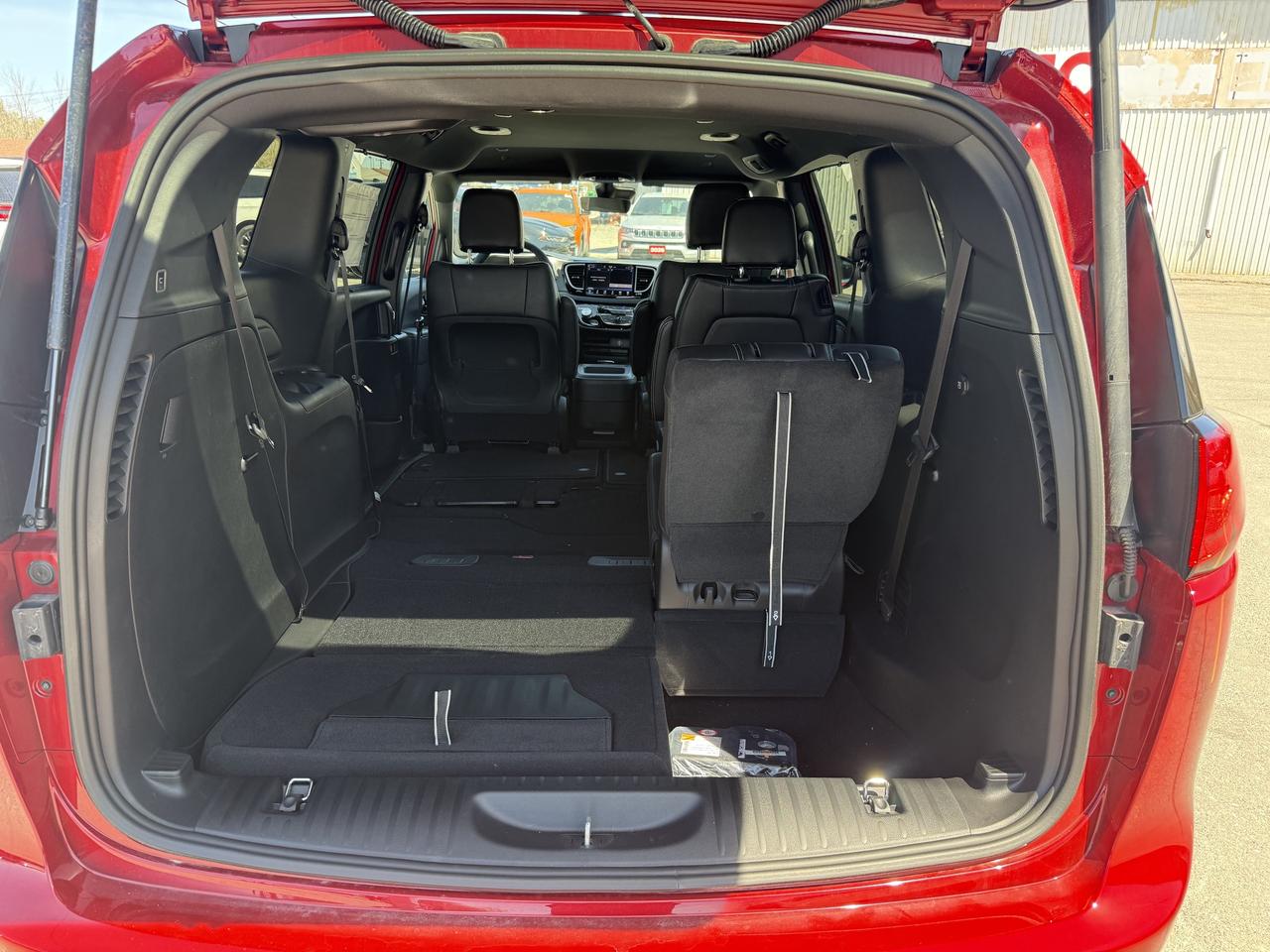 2026 Dodge Grand Caravan SXT Photo