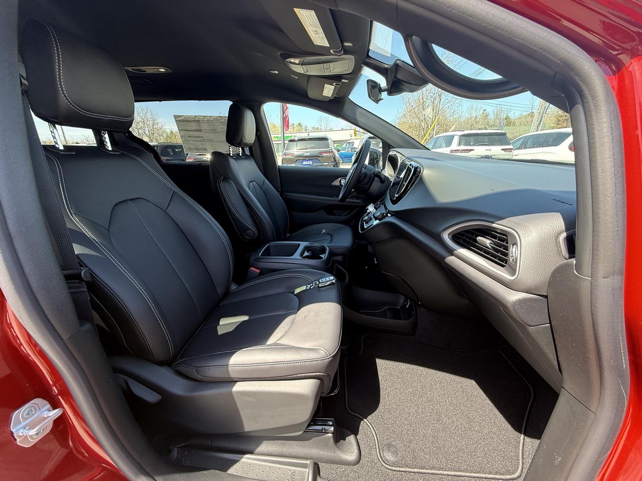 2026 Dodge Grand Caravan SXT Photo