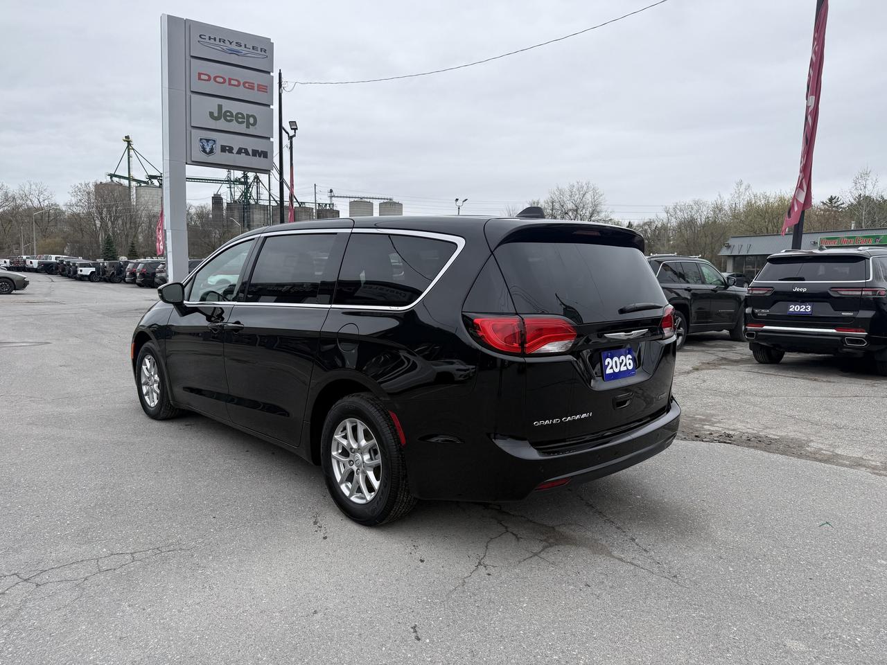 2026 Dodge Grand Caravan SXT Photo