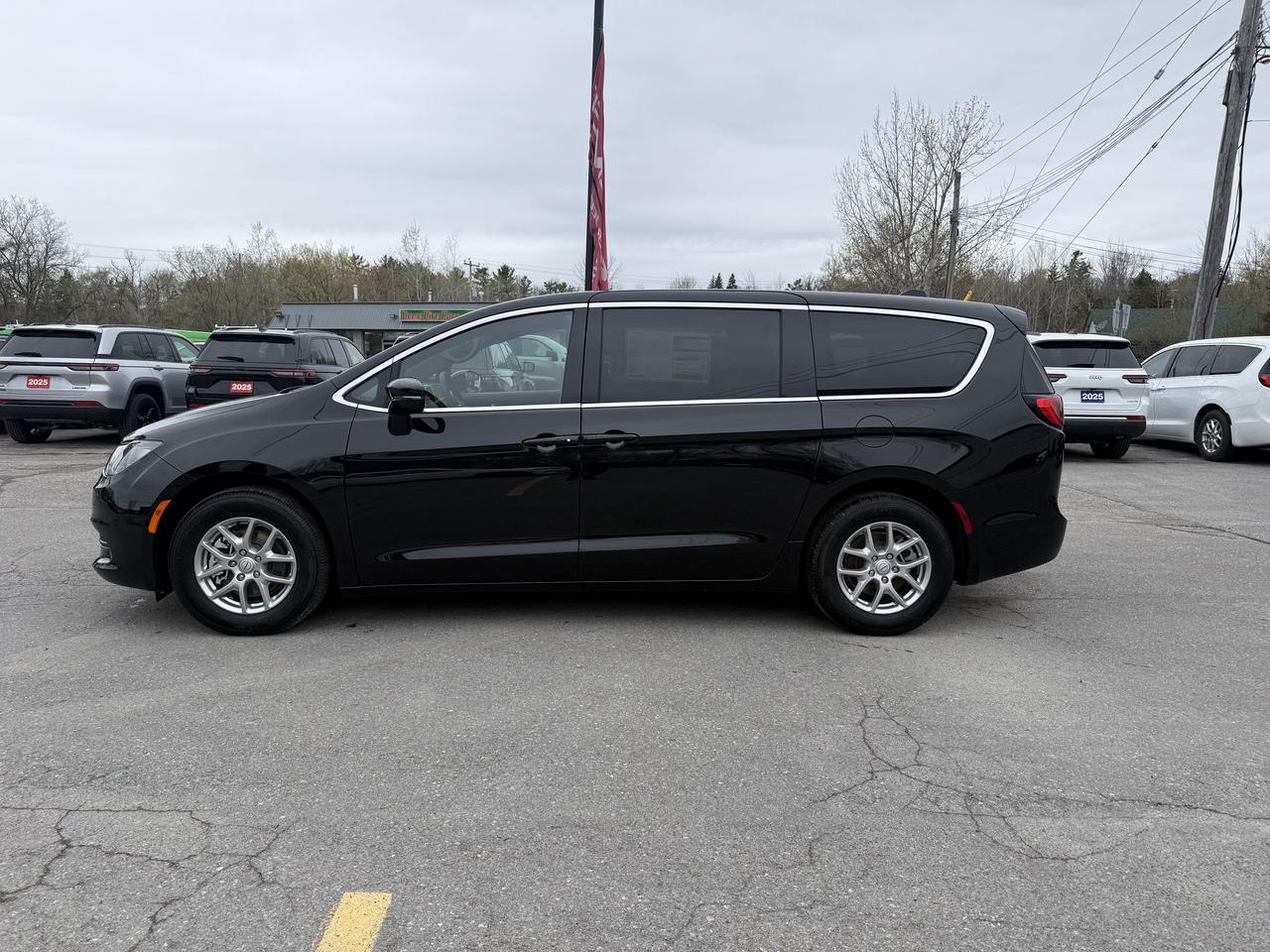 2026 Dodge Grand Caravan SXT Photo
