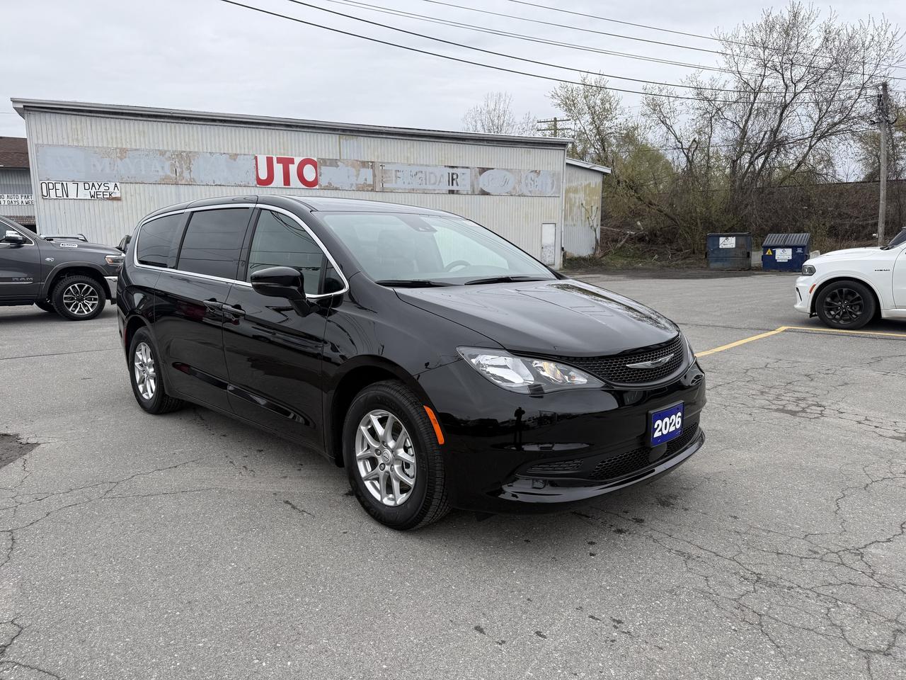 2026 Dodge Grand Caravan SXT Photo