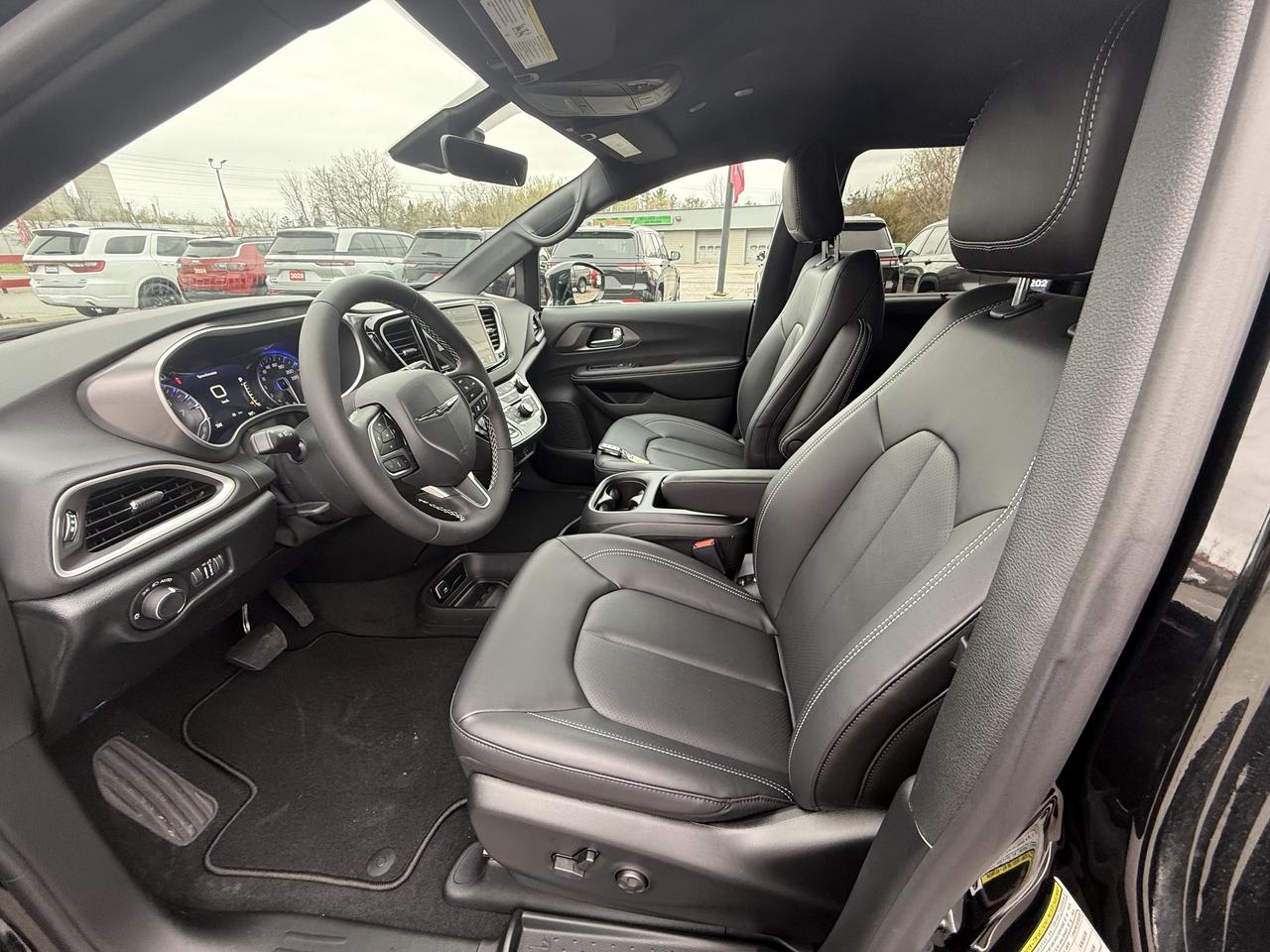 2026 Dodge Grand Caravan SXT Photo