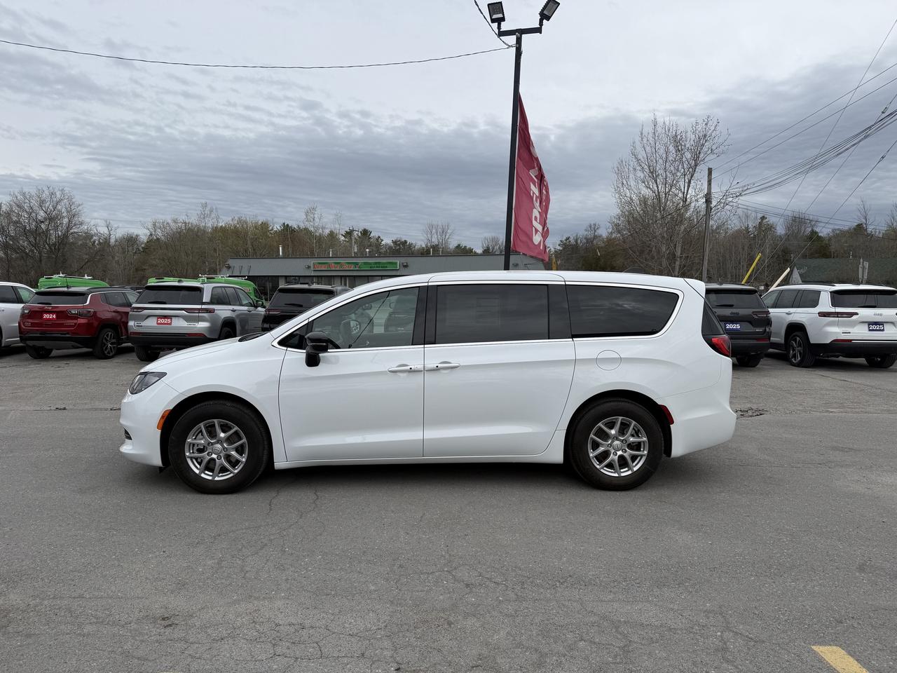 2026 Dodge Grand Caravan SXT Photo