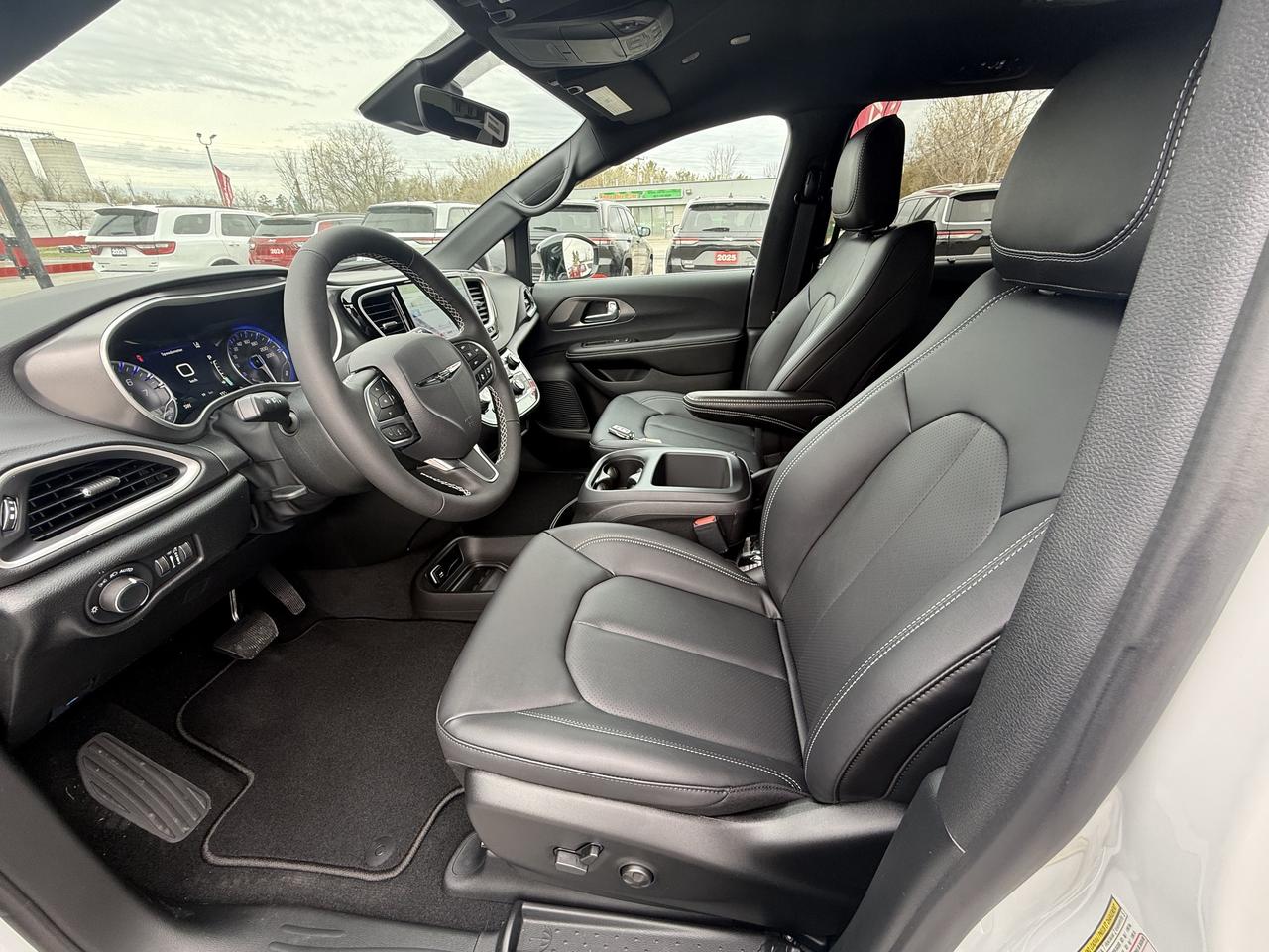 2026 Dodge Grand Caravan SXT Photo