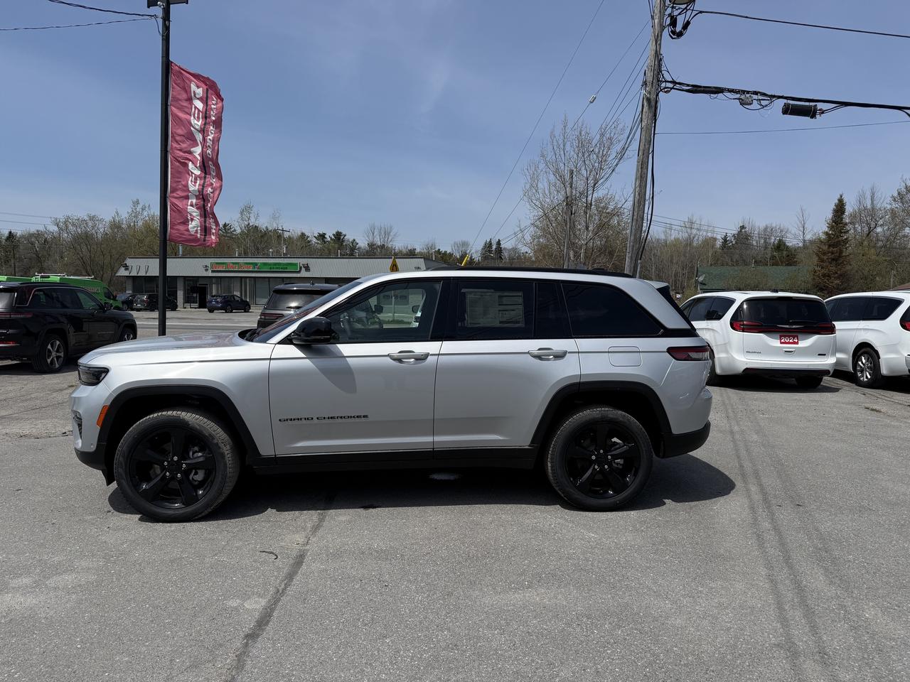 2025 Jeep Grand Cherokee LIMITED- PANOROOF-NAV- COOLED SEATS Photo