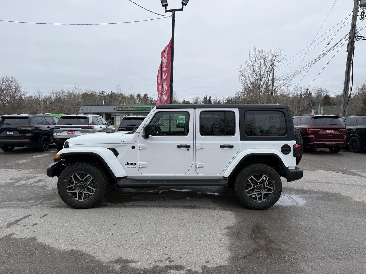 2026 Jeep Wrangler Sahara 4X4 - Mckinley Leather Seats! Photo