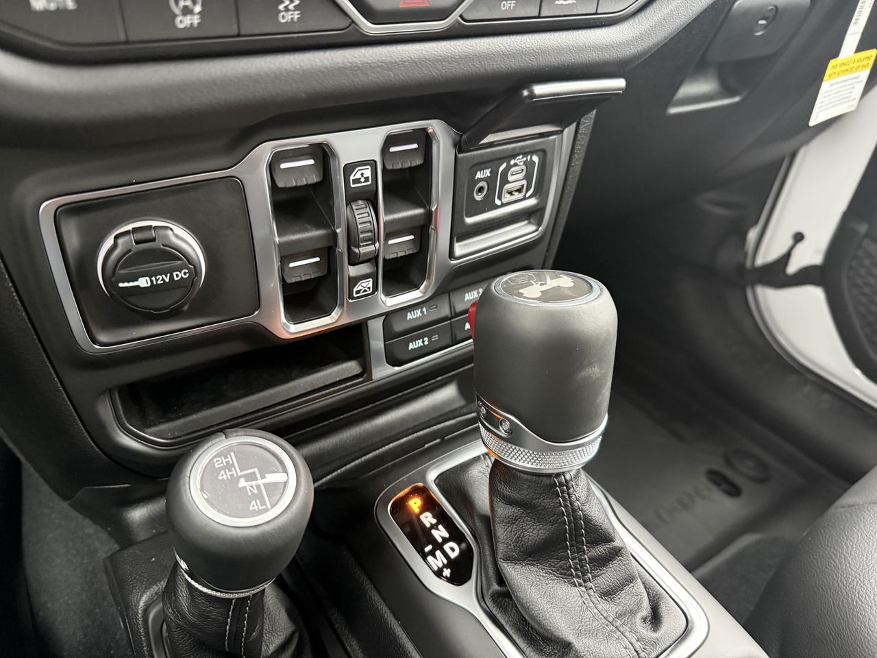 2026 Jeep Wrangler Sahara 4X4 - Mckinley Leather Seats! Photo