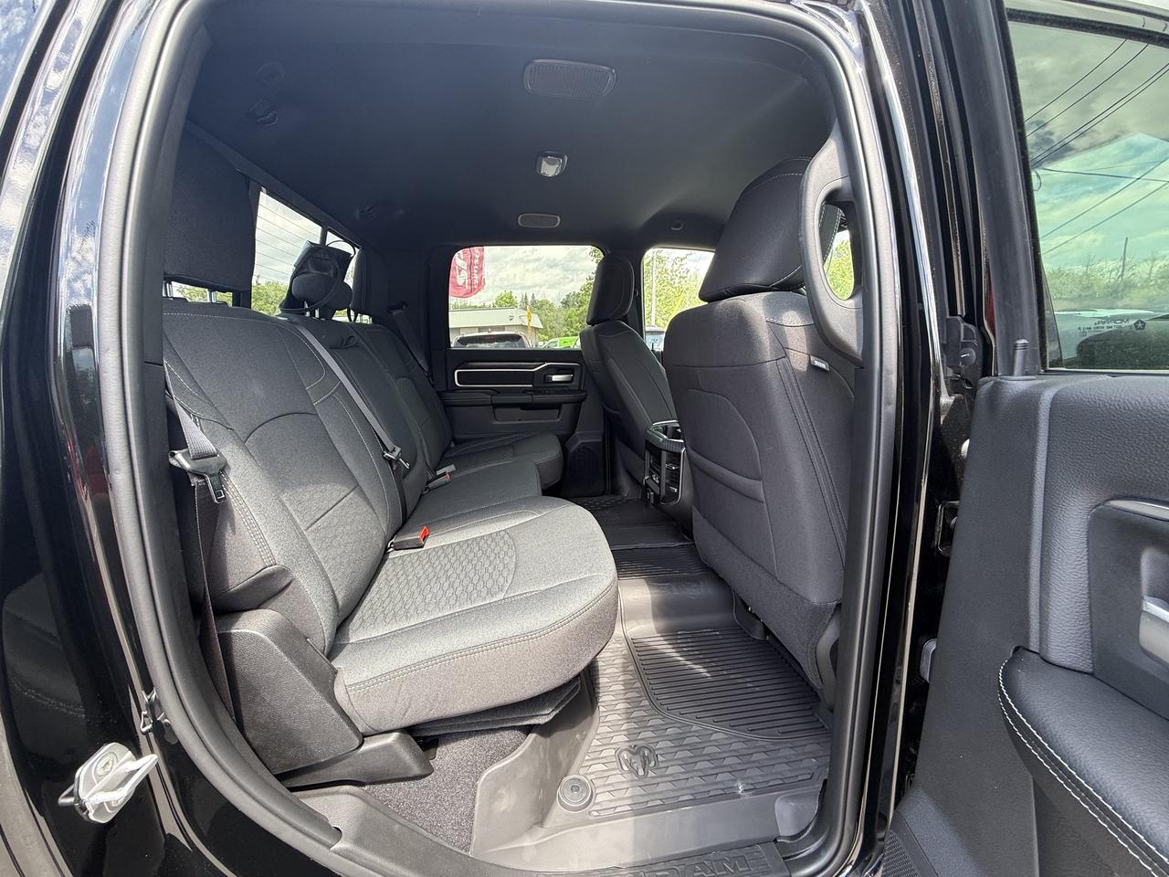 2026 RAM 2500 Big Horn Crew Cab 4x4 Photo