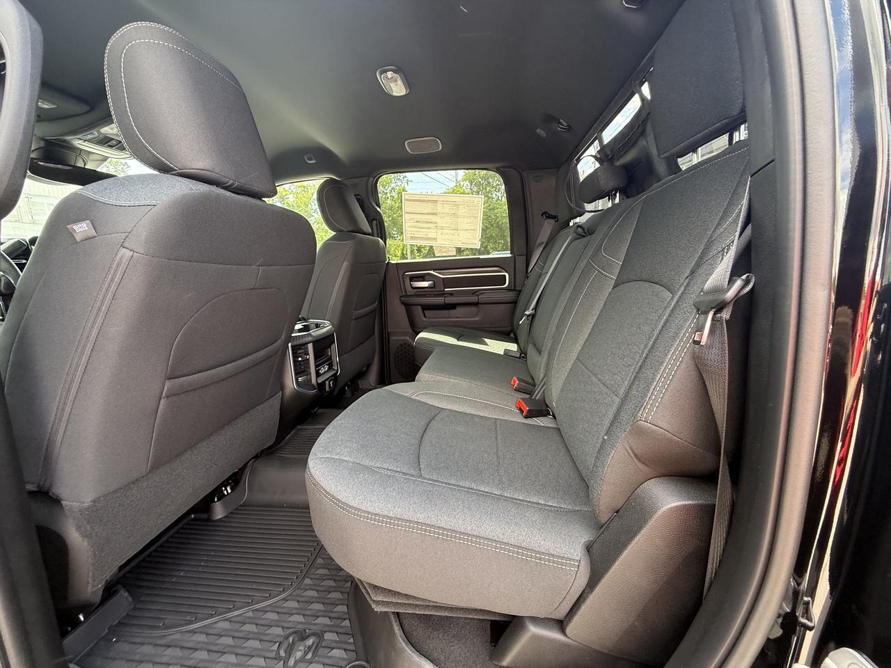 2026 RAM 2500 Big Horn Crew Cab 4x4 Photo