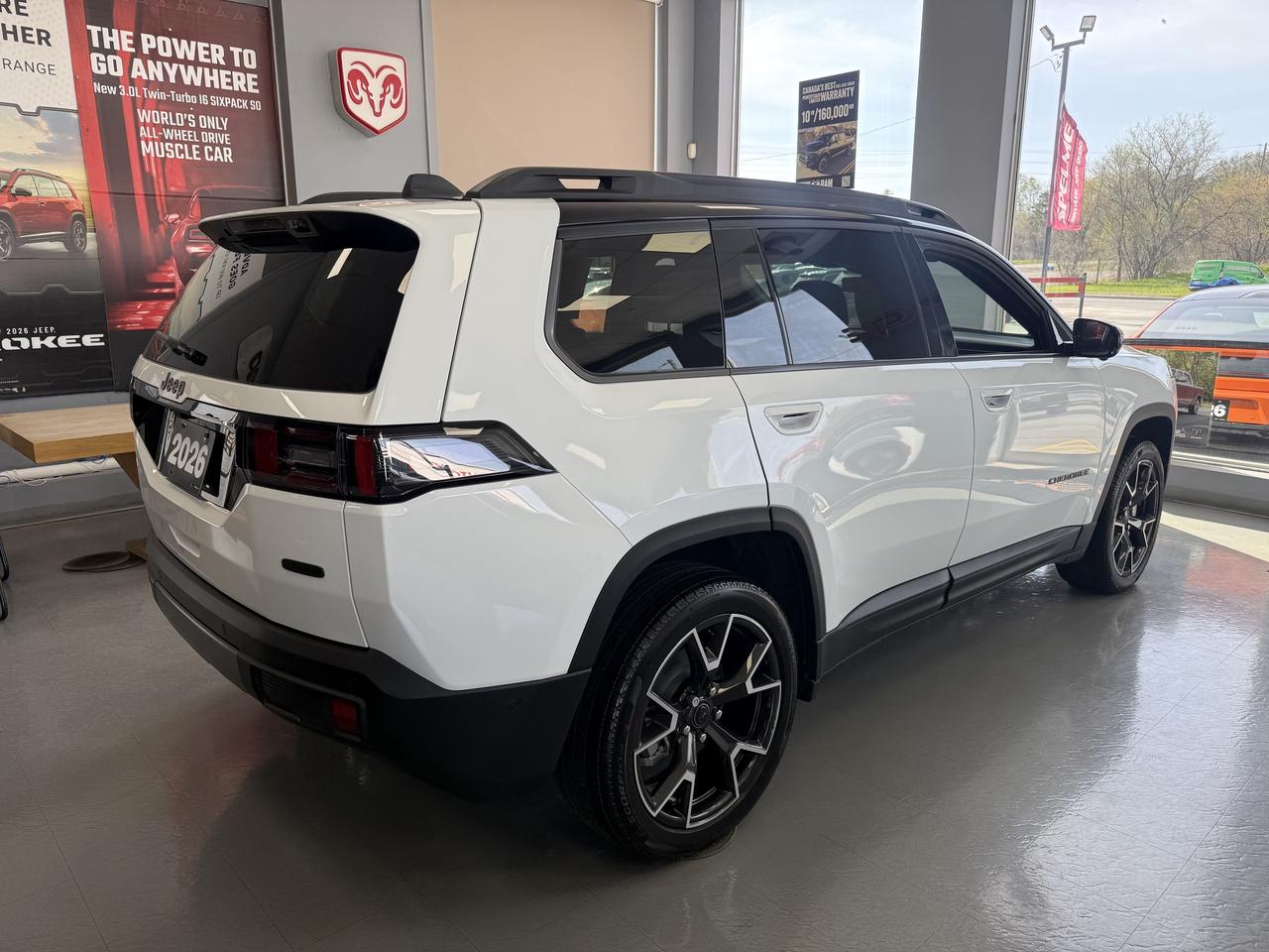 2026 Jeep Cherokee ALL NEW  OVERLAND 4X4 HYBRID. TOP OF THE LINE. Photo