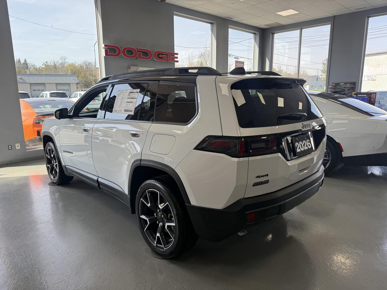 2026 Jeep Cherokee ALL NEW  OVERLAND 4X4 HYBRID. TOP OF THE LINE. Photo2