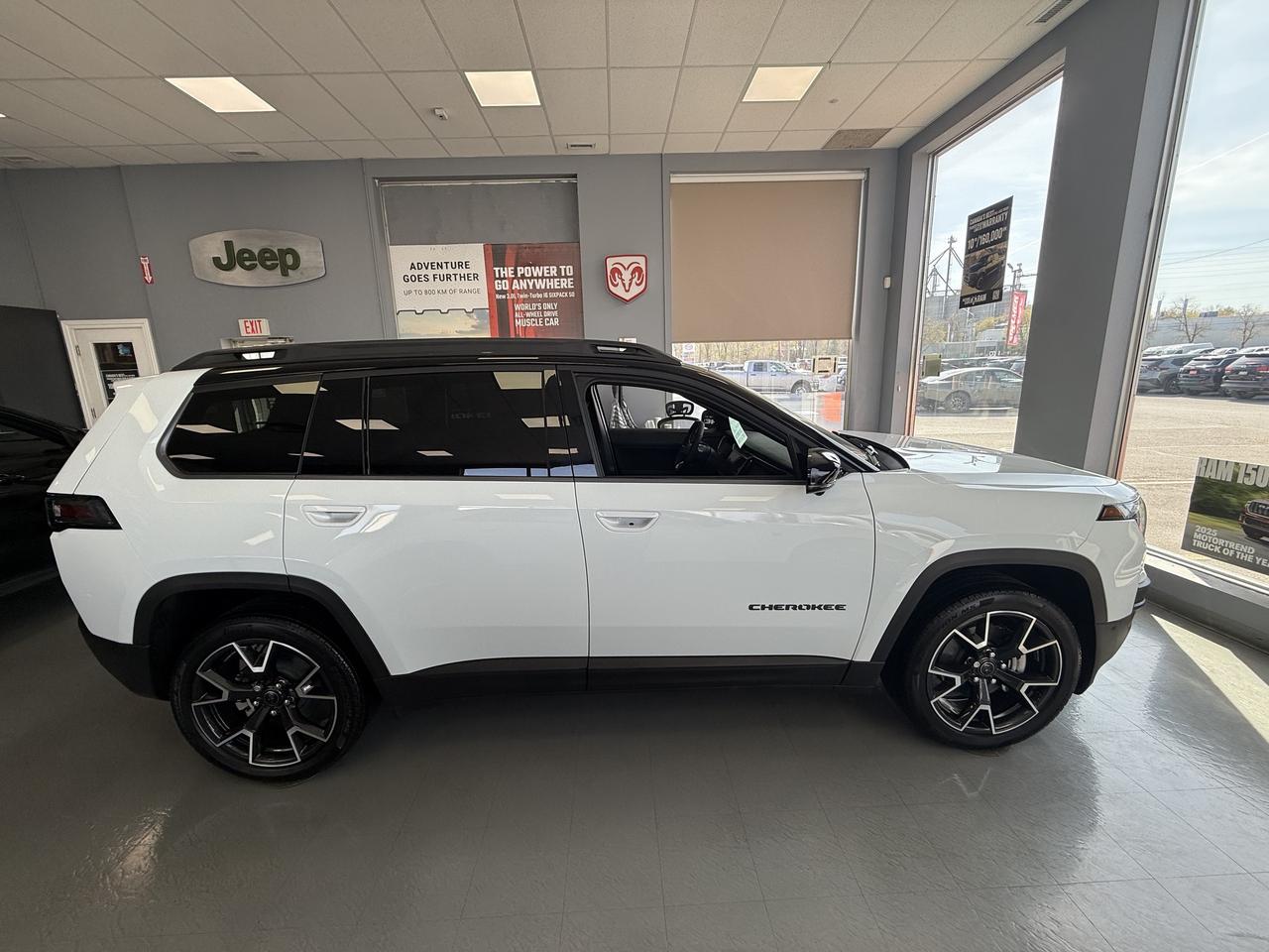2026 Jeep Cherokee ALL NEW  OVERLAND 4X4 HYBRID. TOP OF THE LINE. Photo
