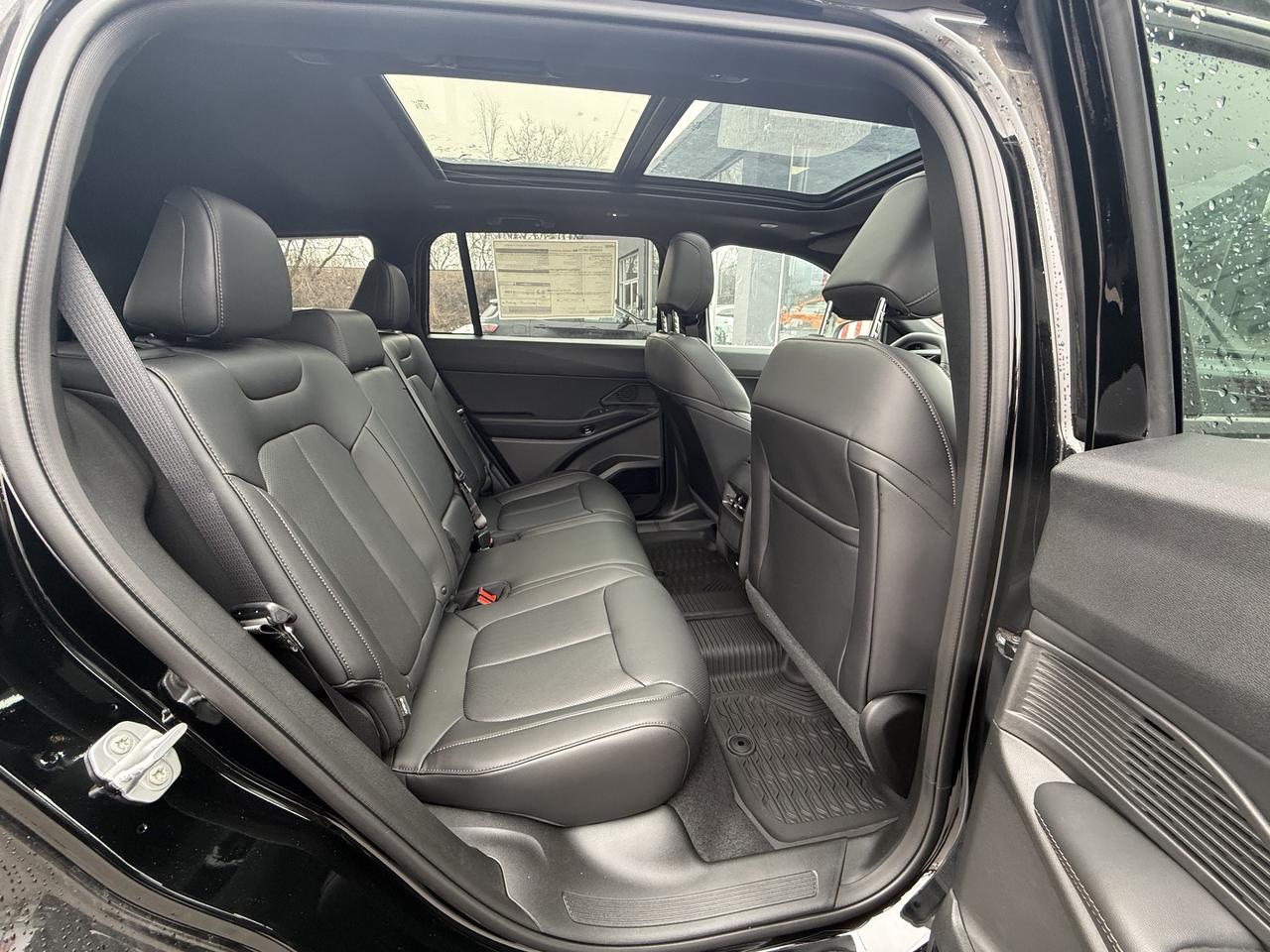 2026 Jeep Cherokee Limited 4X4 Photo