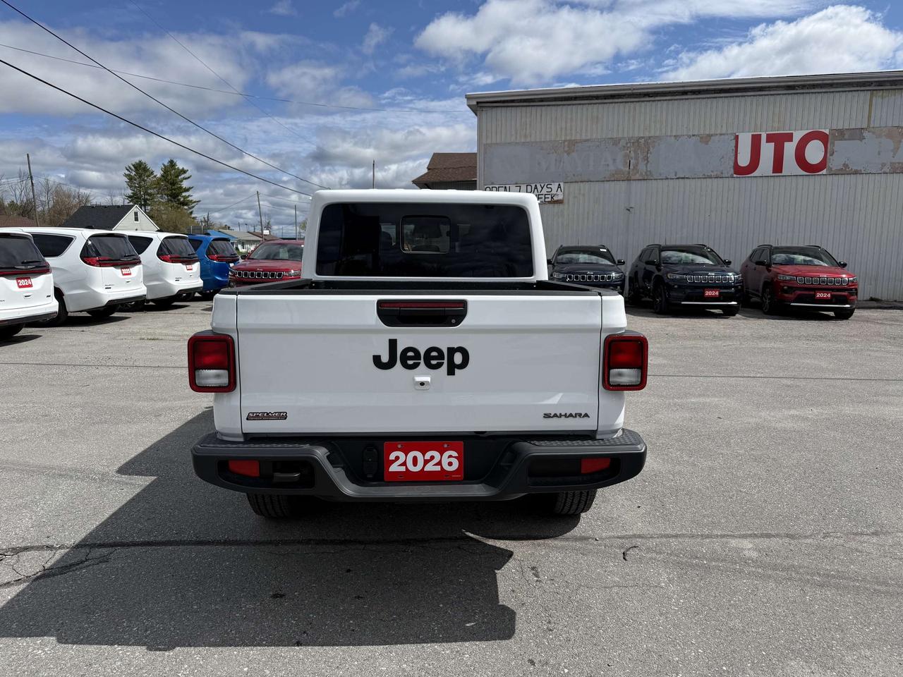2026 Jeep Gladiator Sahara 4X4 - Spray in bedliner! Photo3