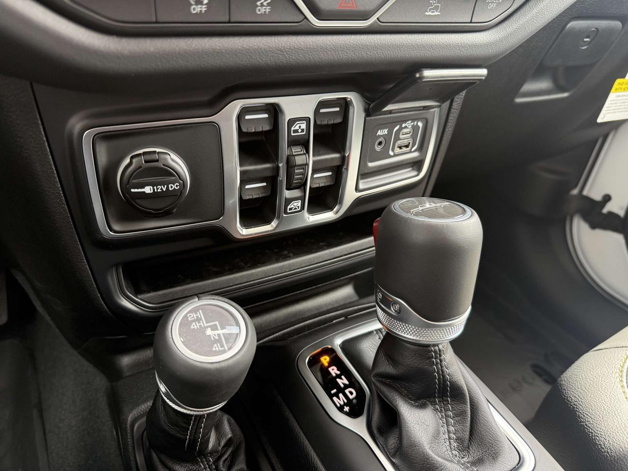 2026 Jeep Gladiator Sahara 4X4 - Spray in bedliner! Photo